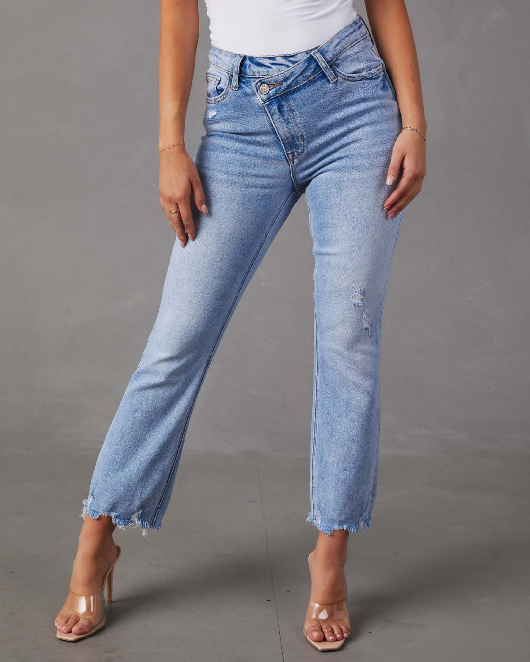 Damen High-Waist Jeans mit trendy Fransen und distressed Details Drune