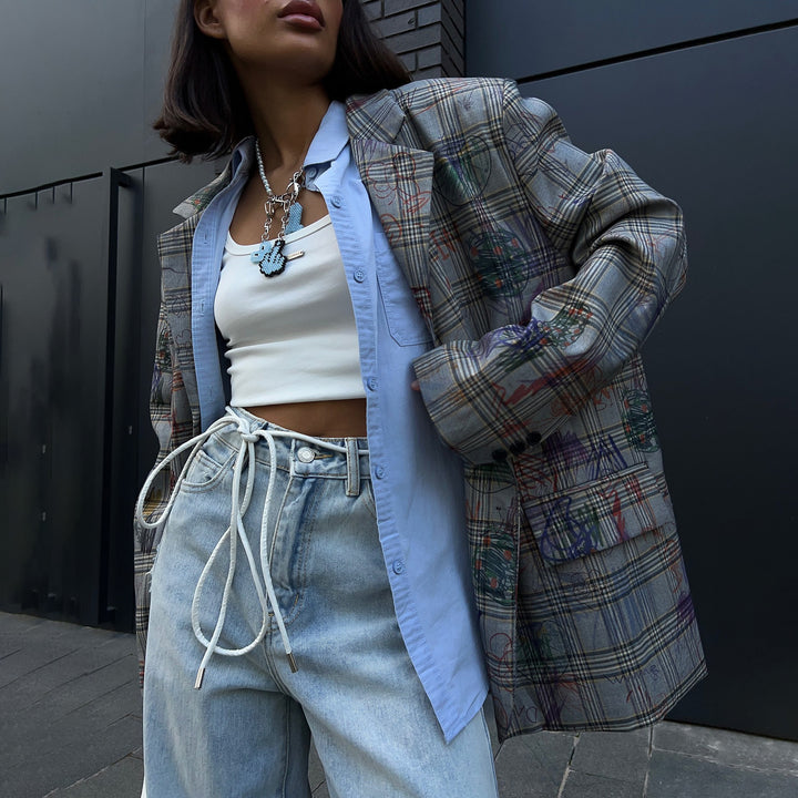 Damen modische Karo-Blazerjacke mit taillierbarem Gürtel und kreativen Akzenten Drune
