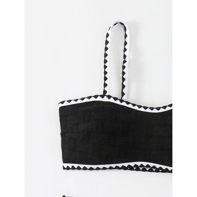 Damen-Bikini mit strukturiertem Oberteil und trendigen Kontrastdetails Drune