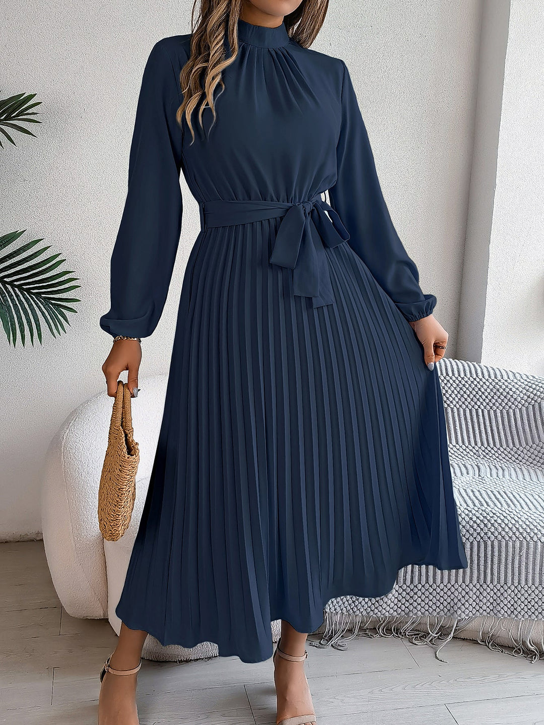 Drune | Elegante Stehkragen Taillierter Plissierter Langer Rock kleines Kleid