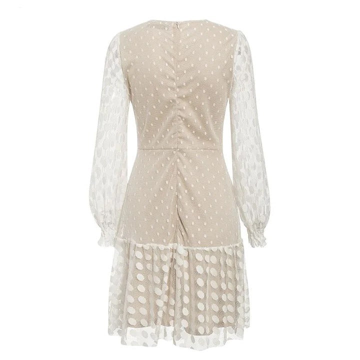 Damen Verspieltes Babydoll-Kleid mit transparenten Puffärmeln und Spitzenakzenten Drune