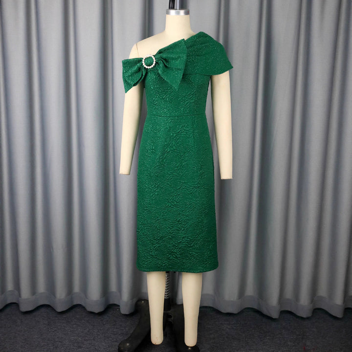 Damen elegantes Etuikleid mit schicker Rüschenapplikation Drune
