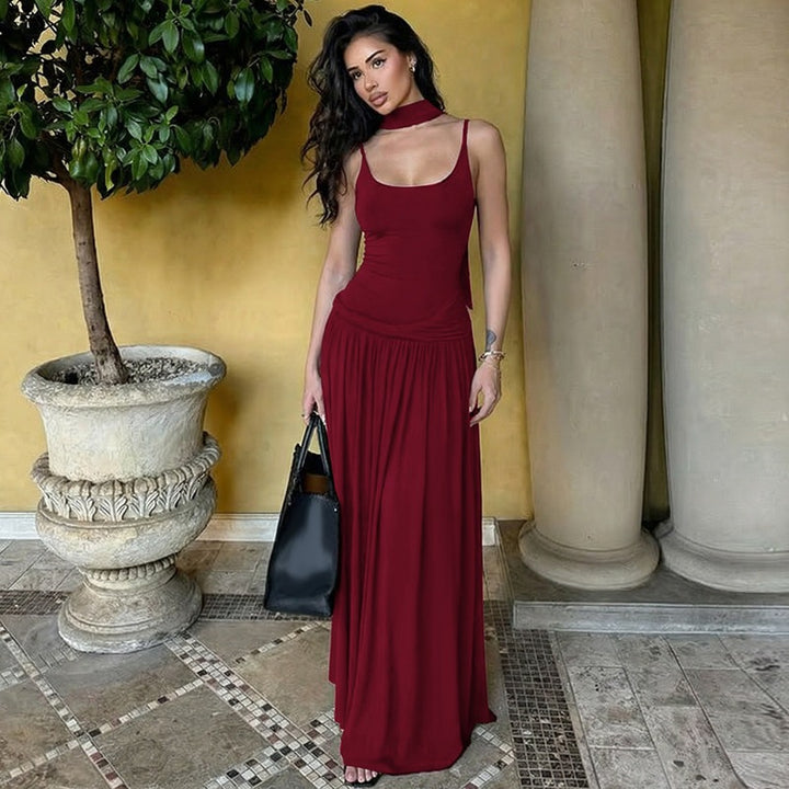 Damen Haltermaxikleid mit elegantem Schnitt und praktischen Raffungselementen Drune