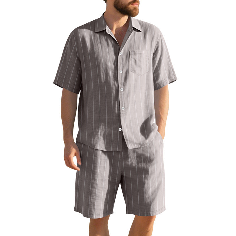 Herren Kurzarm-Pyjama-Set mit dezentem Streifenmuster und praktischer Brusttasche Drune