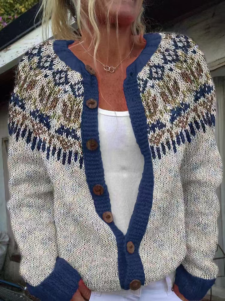 Damen nan gemusterte Strickjacke mit Rundpasse, Holzknöpfen und Eingrifftaschen Drune