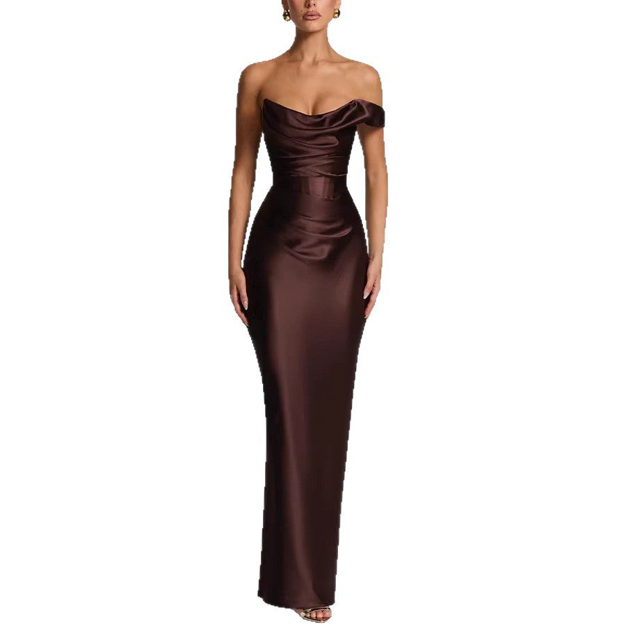 Damen Elegantes Maxikleid mit asymmetrischem Oberteil und fließendem Satin Drune