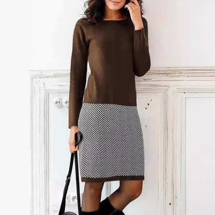 Elegantes Damen Strickkleid mit Chevron-Muster für Alltag & Büro | Drune