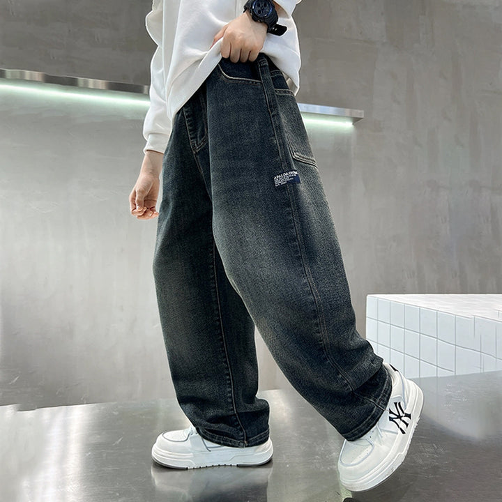 Unisex weite Jeans mit auffälligen Patches Drune