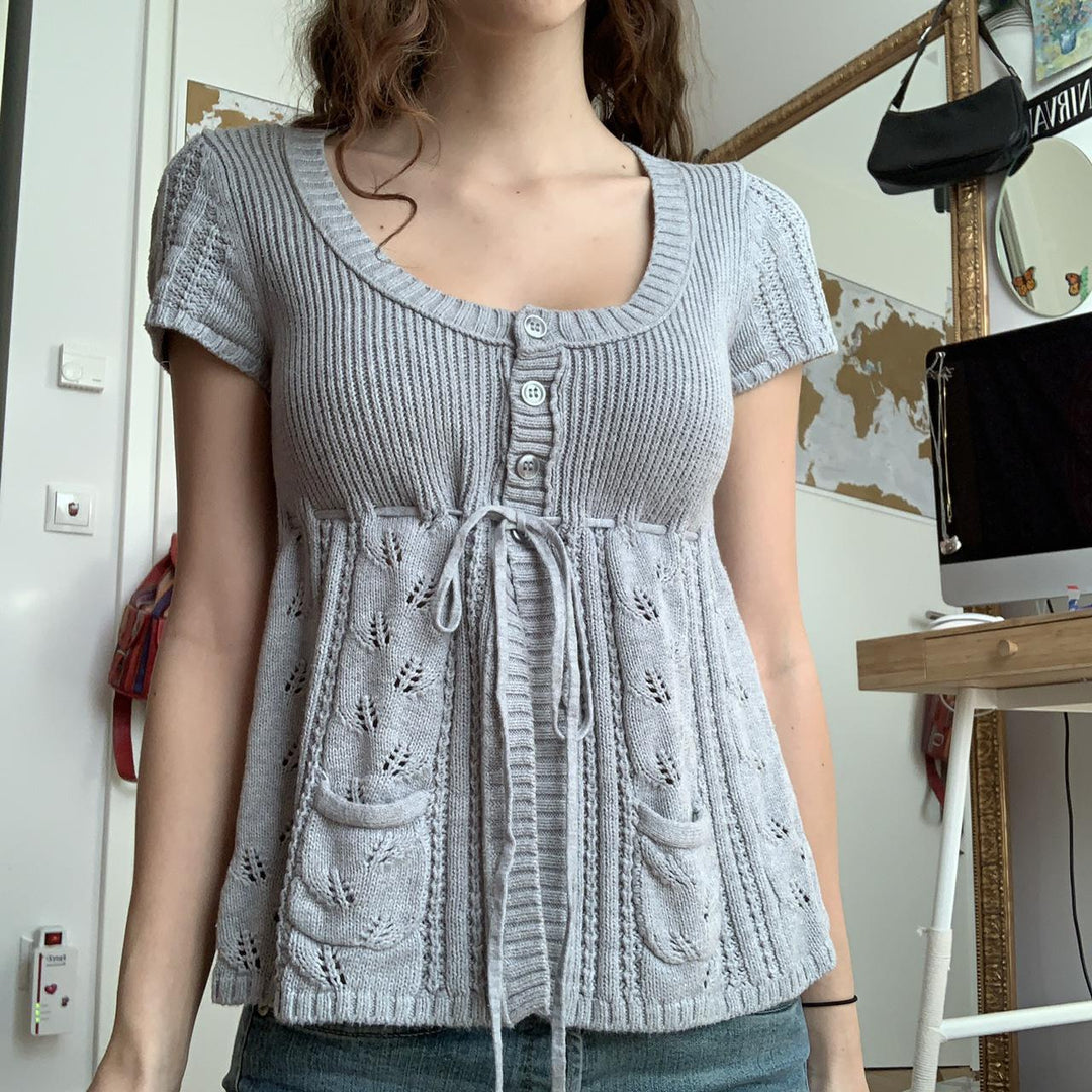 Damen Strickoberteil mit dekorativem Bindegürtel und Eingrifftaschen Drune