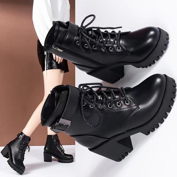 Damen nan Plateau-Schnürstiefelette aus Kunstleder mit profilierter Gummisohle und verstellbarem Schnallenriemen Drune