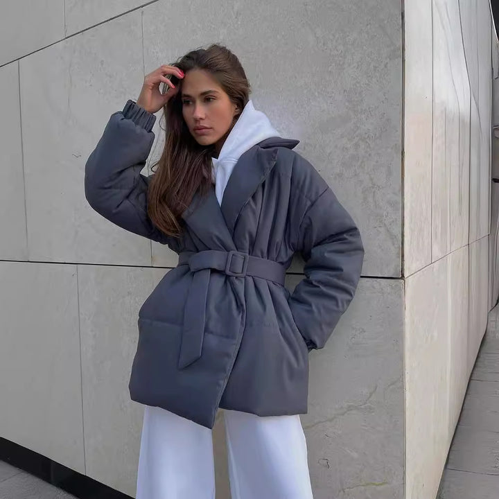 Damen modischer Kurzparka mit tailliertem Gürtel Drune