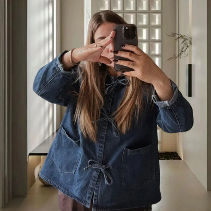 Damen Jeansjacke mit dekorativen Schleifen und praktischen Taschen Drune