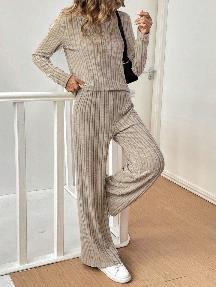 Damen Lässiges Strickanzug mit feinem Rippenmuster Drune
