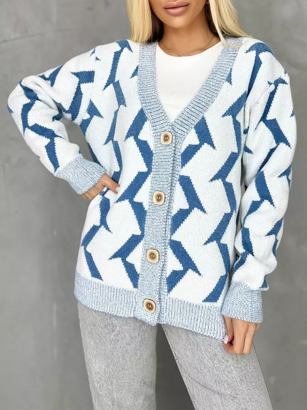 Damen lässige Strickjacke mit modernem Blitzenmuster Drune