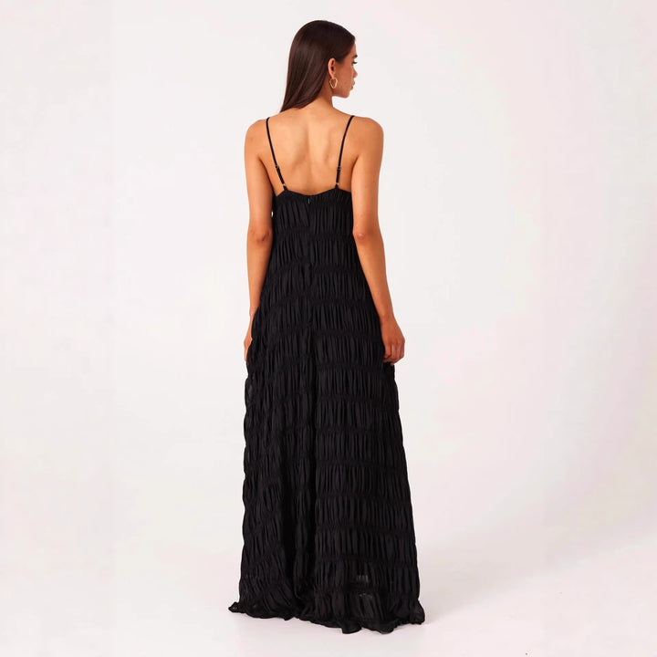 Damen Maxikleid mit romantischem Faltenstruktur und zarten Spaghettiträgern Drune