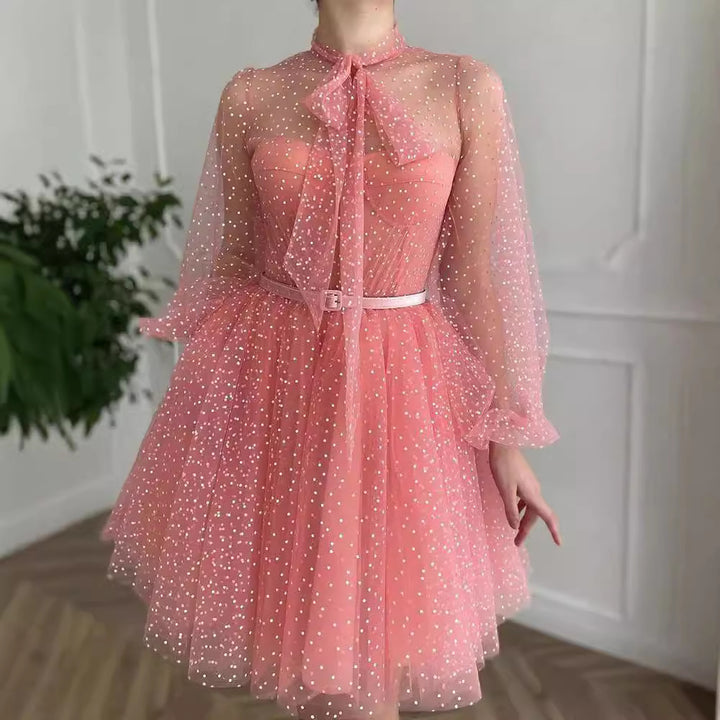 Damen Tüllkleid mit transparenten Puffärmeln und Schleifenakzent Drune