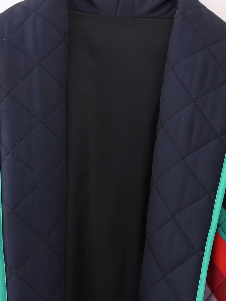 Damen Leichte gesteppte Farbjacke im modernen Design mit großen Taschen Drune