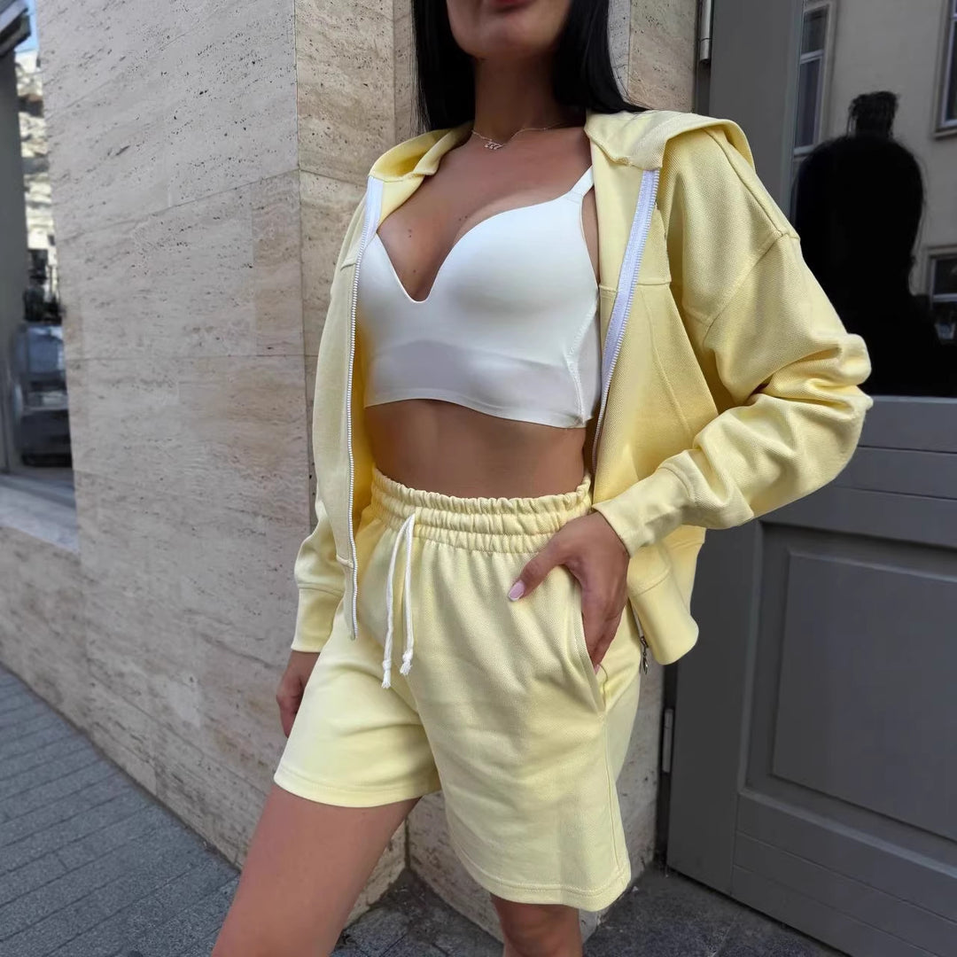 Damen Sommerliches Sport-Lounge-Set mit Kapuzenjacke und Shorts Drune