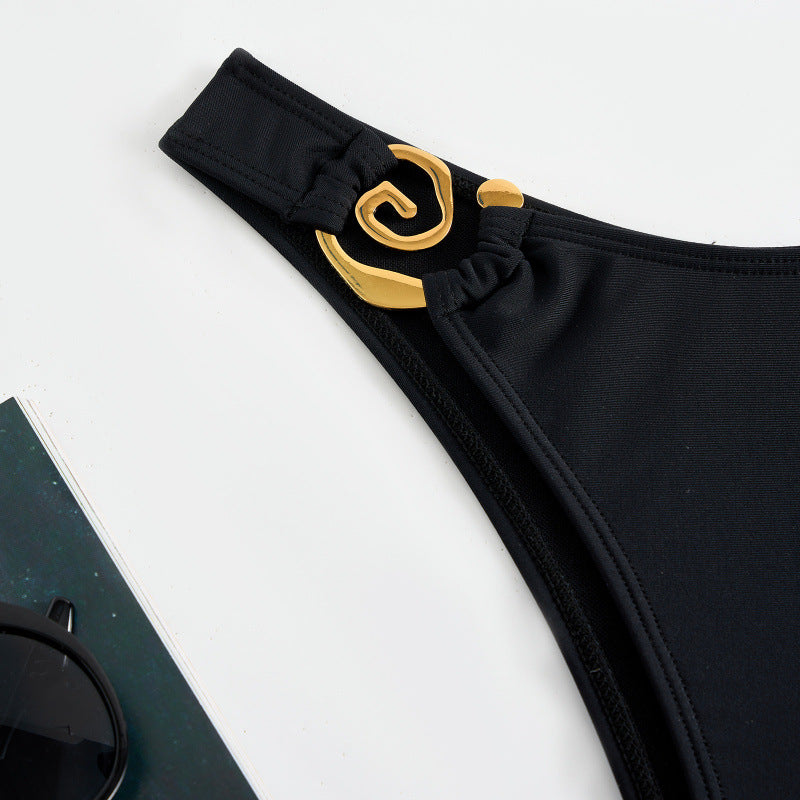 Damen Bikini-Set mit breiten Trägern und modischem Golddetail Drune