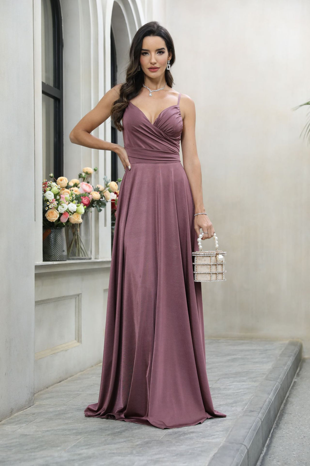 Damen Maxikleid aus fließendem Satin mit eleganter Frontwicklung Drune