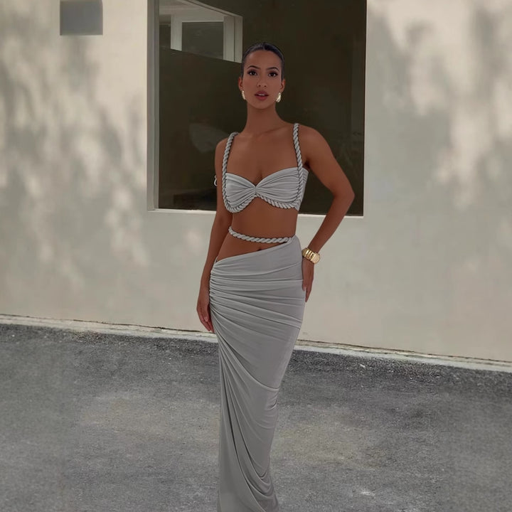 Damen Strandbekleidungs-Set mit geflochtenem Oberteil und elegantem Wickelrock Drune