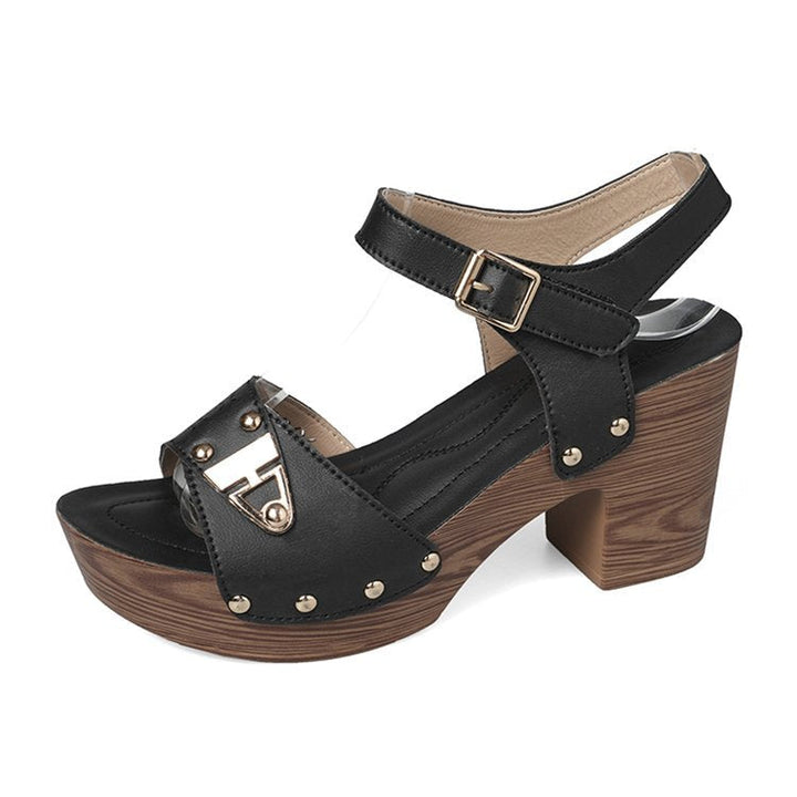 Damen Elegante Plateau-Sandaletten mit geschwungenem Riemendesign und modischen Nieten Drune
