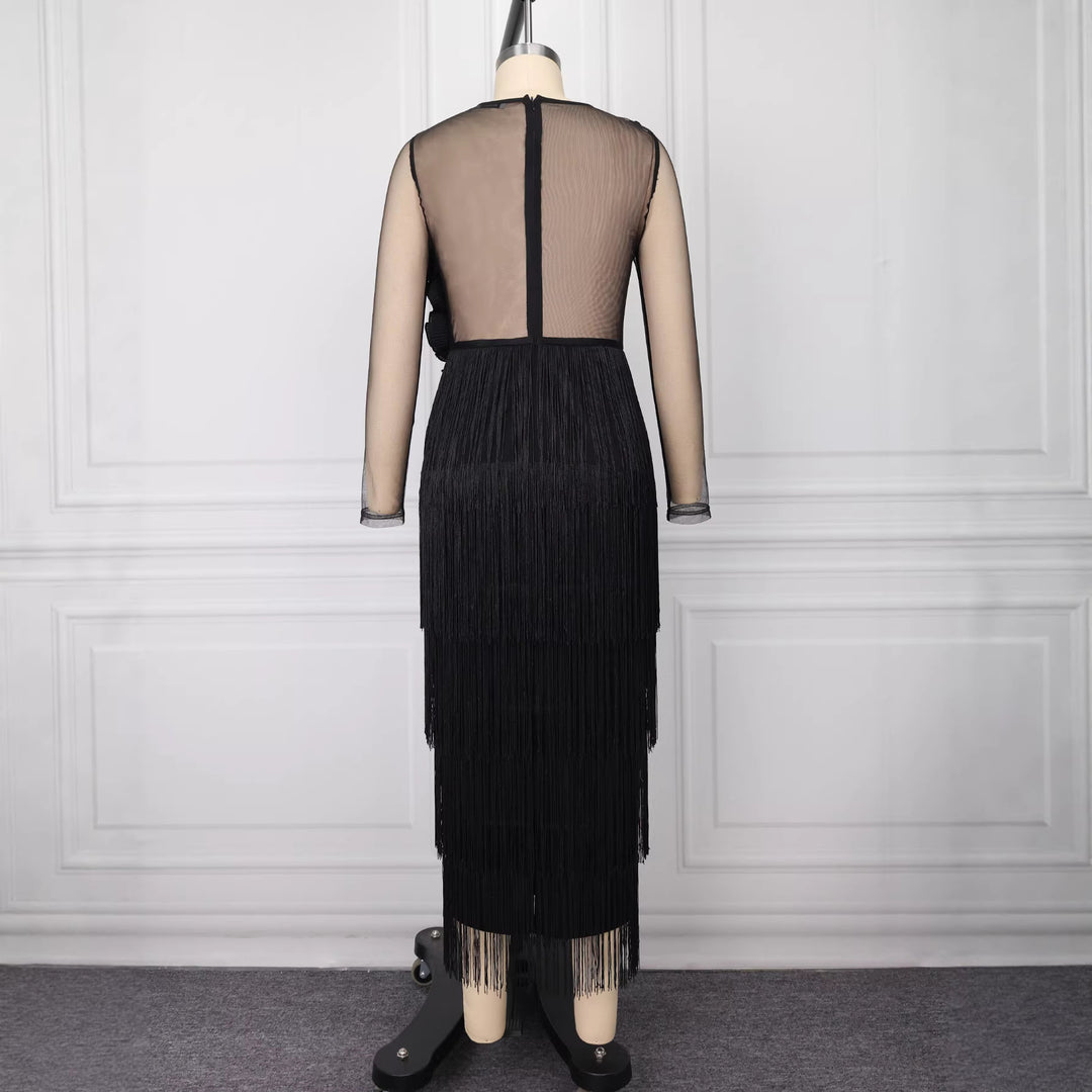 Damen elegantes Cocktailkleid mit voluminösen Rüschendetails und Fransen Drune