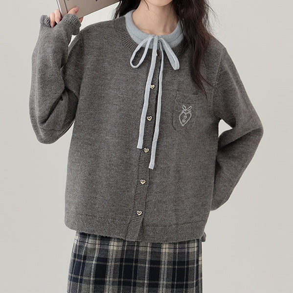 Damen Strickjacke mit dekorativen Knöpfen und hochwertiger Stickerei Drune