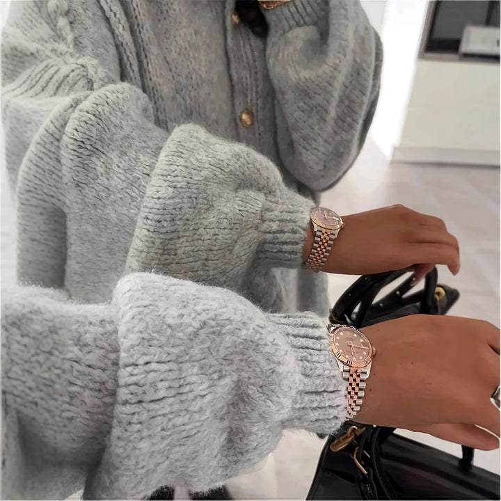 Damen Oversized Strickjacke mit stylischen Puffärmeln und Knopfleiste Drune