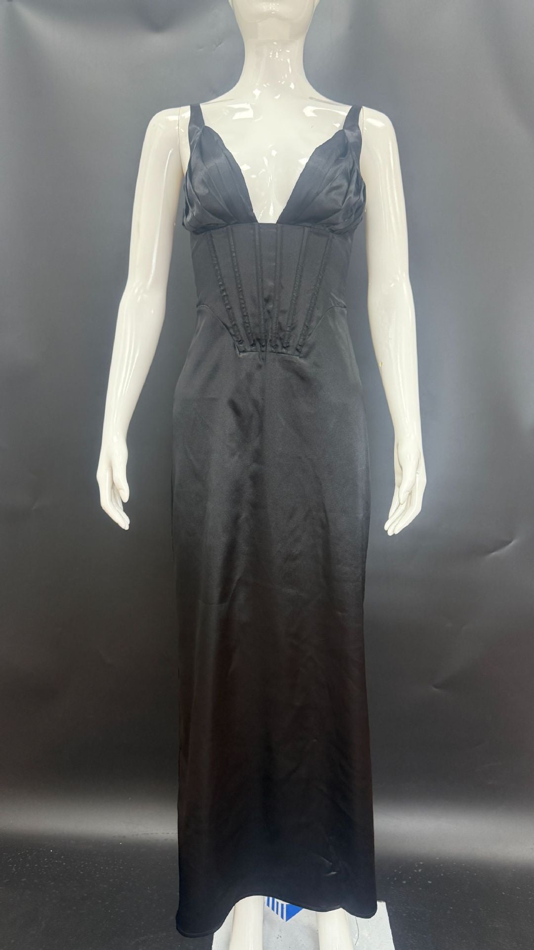 Damen Elegantes Abendkleid mit tailliertem Oberteil und schmalen Trägern Drune
