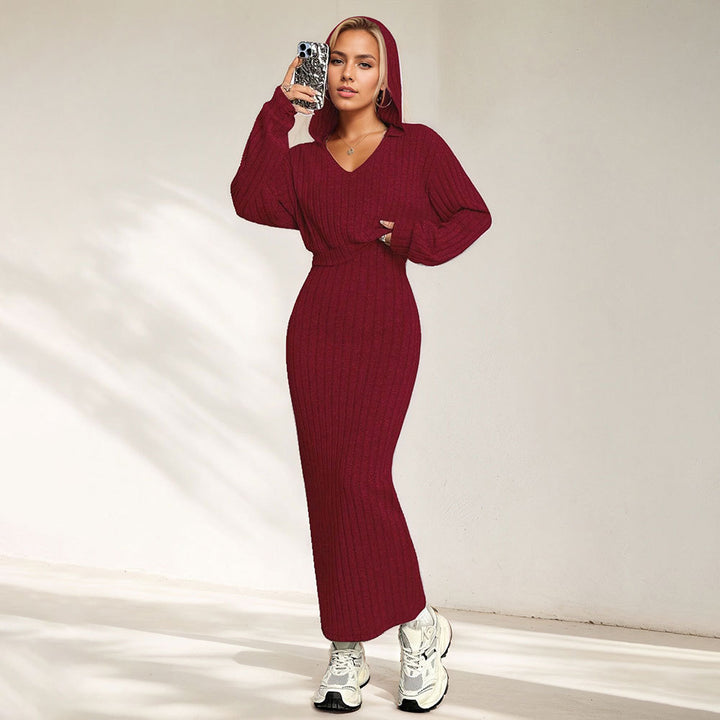Damen Maxikleid aus hochwertigem Rippenstrick mit tiefem V-Ausschnitt und figurformendem Schnitt Drune