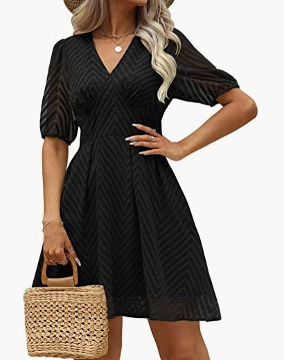 Damen Kleid mit gepufften ¾-Ärmeln und V-Ausschnitt Drune