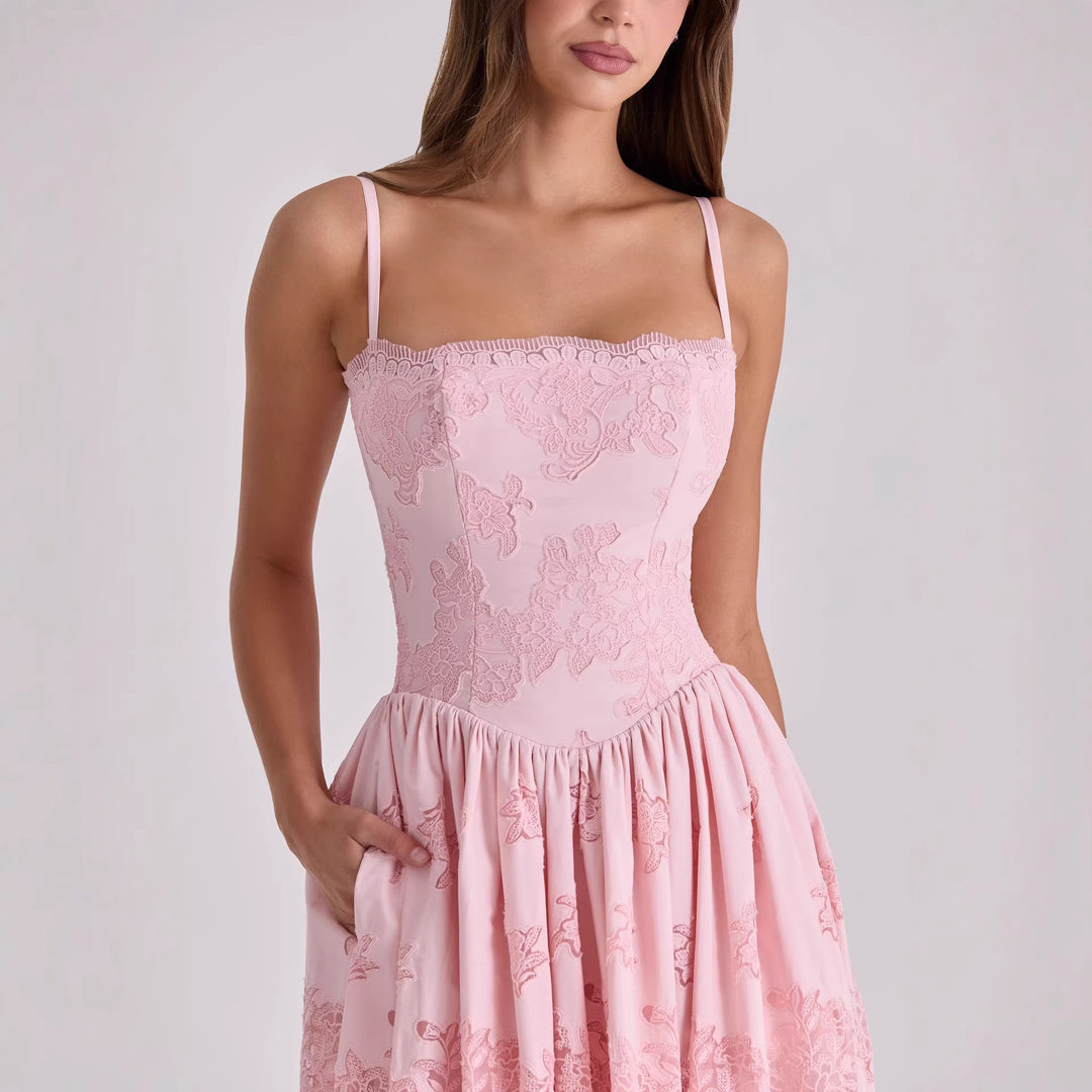 Damen Elegantes Maxikleid mit zarten Spitzenapplikationen Drune