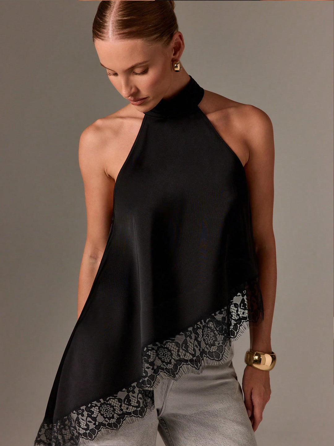 Damen elegantes Haltertop mit raffiniertem Spitzenbesatz Drune
