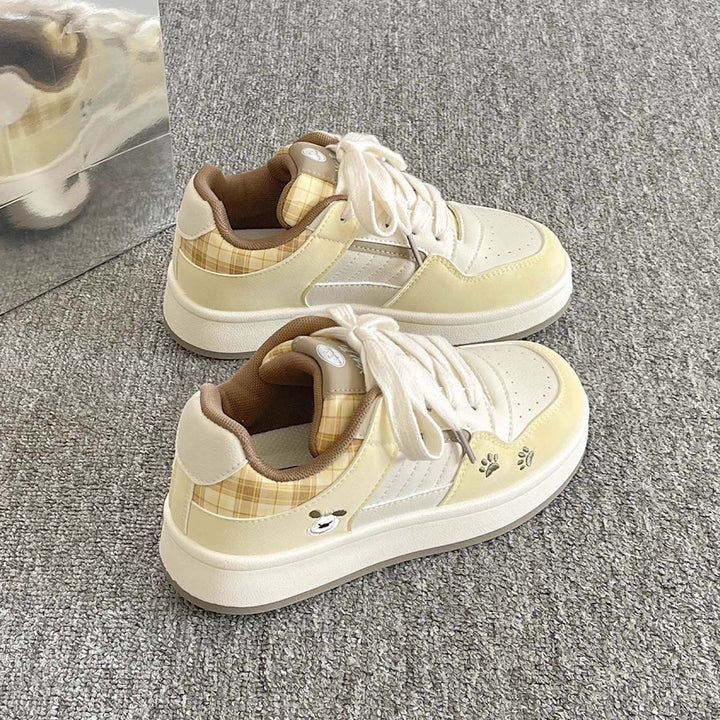 Damen Sneakers im verspielten Design mit dekorativen Bärenmotiven und komfortabler Sohle Drune