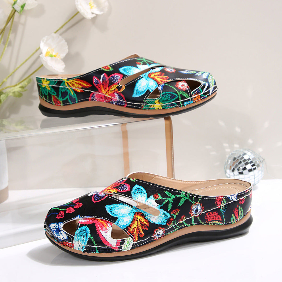 Damen Komfortable Clogs mit dekorativen floralen Stickereien Drune