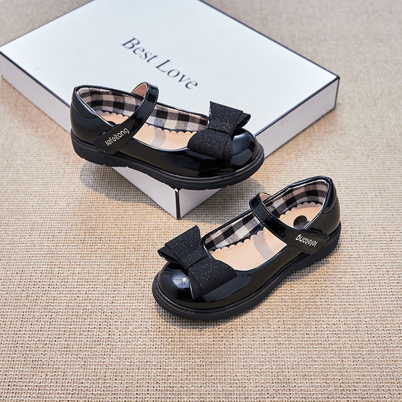 Mädchen Ballerinas mit verstellbarem Riemen und Schleifendetail Drune