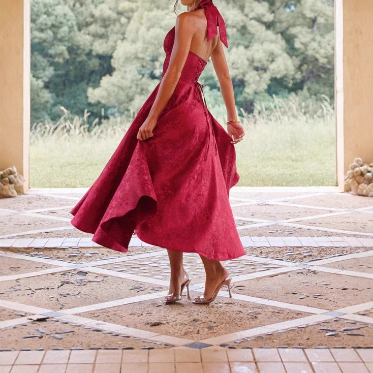 Damen Elegantes Halterneck-Ballkleid mit fließendem Rock Drune