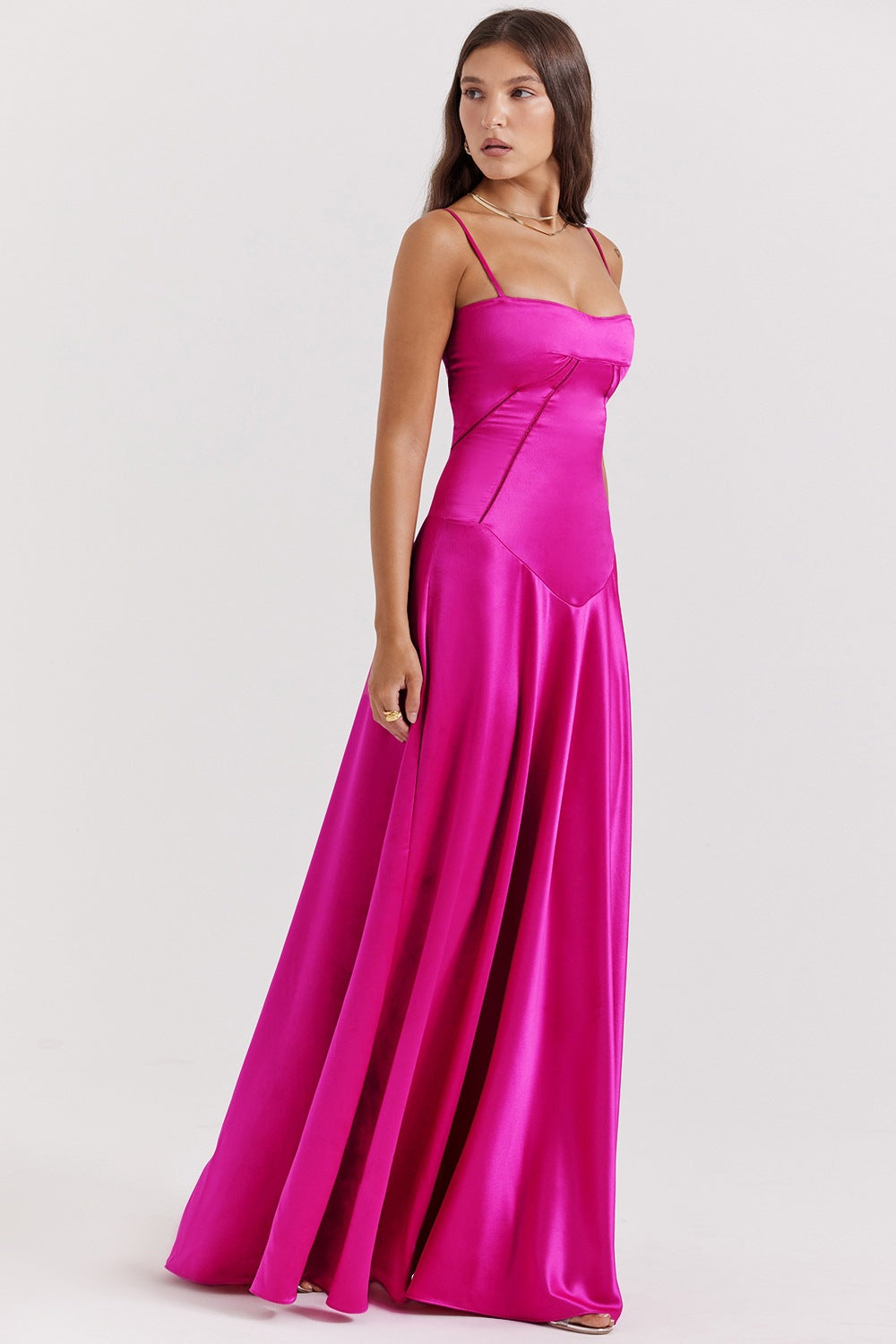 Damen Elegantes Maxikleid mit schmalen Spaghettiträgern und fließendem Satinfall Drune