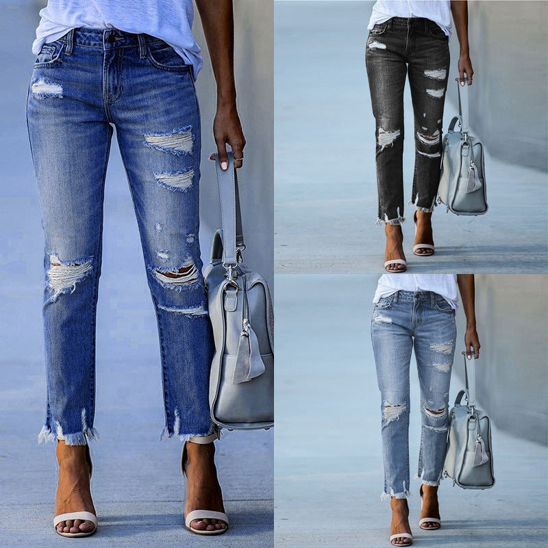 Damen destroyed Jeans mit fransigen Säumen und modischen Rissen Drune