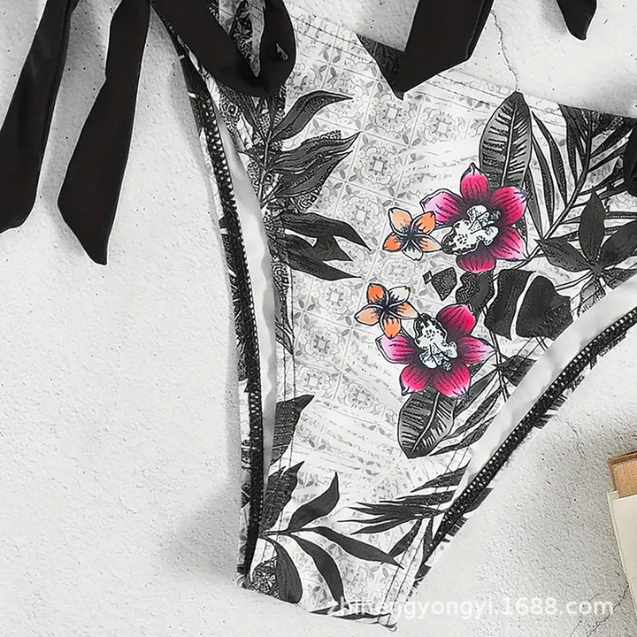 Damen Bikini mit knotenförmigem Oberteil und floralem Unterteil Drune