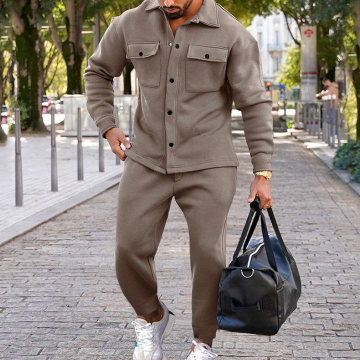 Herren Freizeit Set mit strukturiertem Oberteil und passenden Jogginghosen Drune