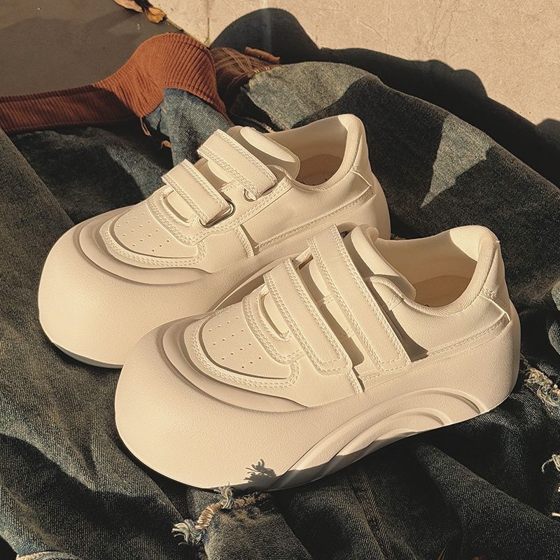 Damen Nachhaltige Sneaker mit verstellbarem Klettverschluss und dämpfender Sohle Drune