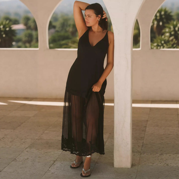 Damen nan Lagenmaxikleid mit kurzem Innenkleid und transparentem Tüll-Überrock, V-Ausschnitt und feinen Spaghettiträgern Drune