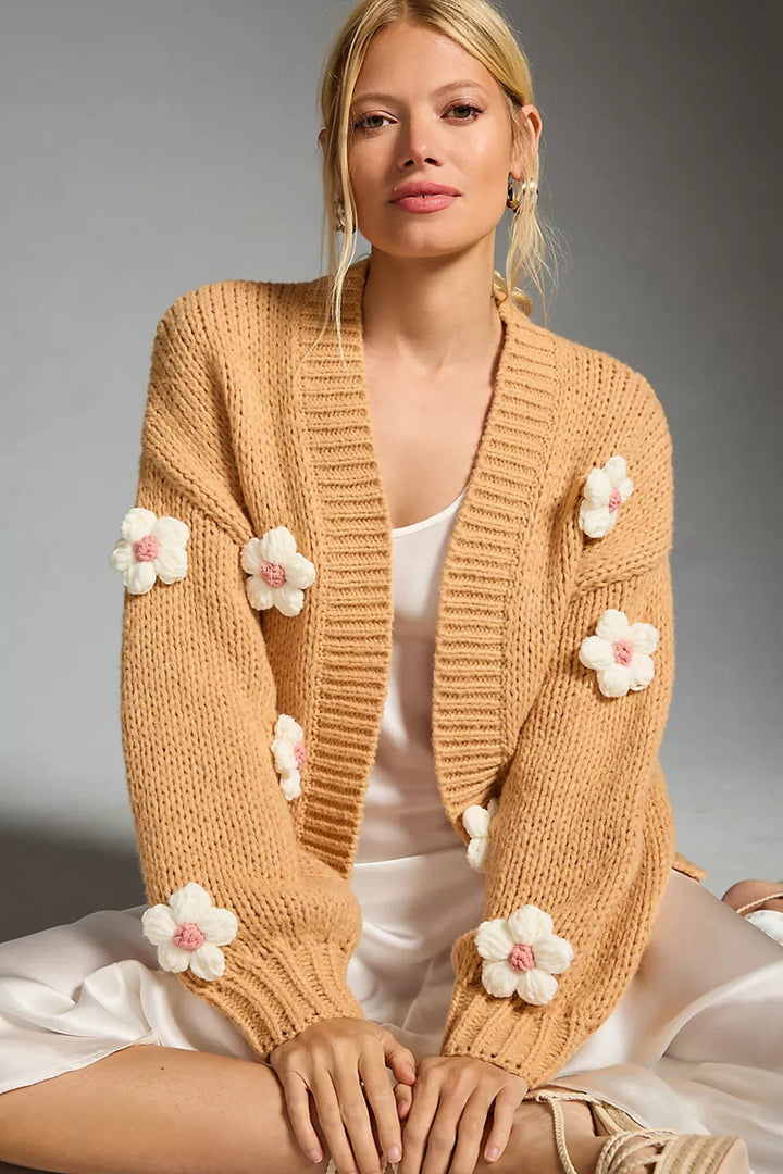Damen Strickjacke mit Blumenapplikationen Drune