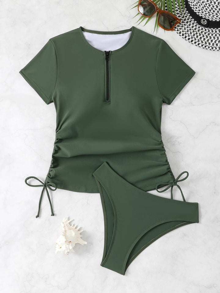 Damen Sport-Badeanzug-Set mit kurzem Oberteil und seitlichen Raffungen Drune