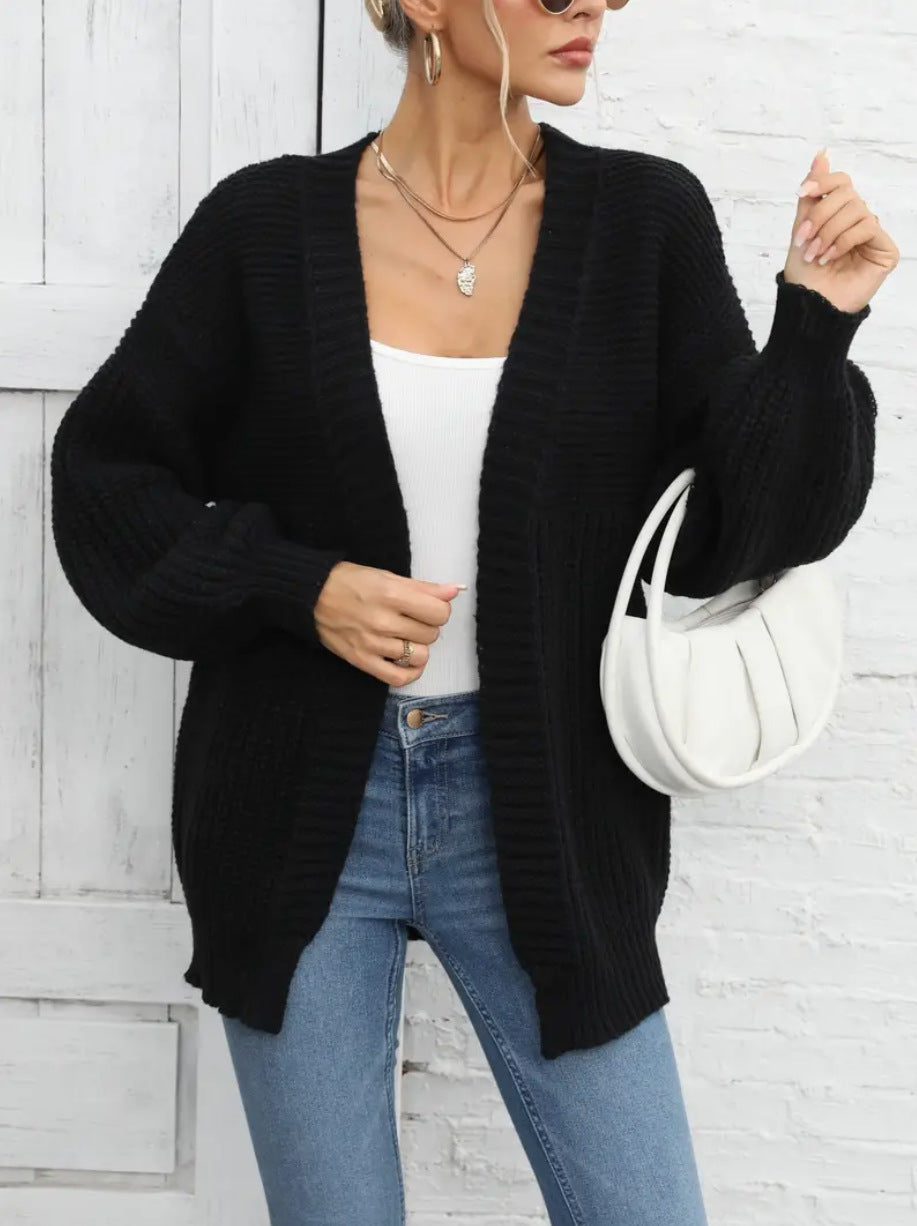 Damen Strickjacke mit oversize Schnitt und tiefem V-Ausschnitt Drune