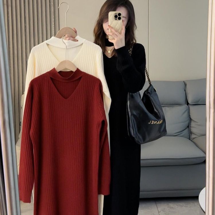 Damen Strickkleid mit tiefem V-Ausschnitt und elegantem Rippdesign Drune