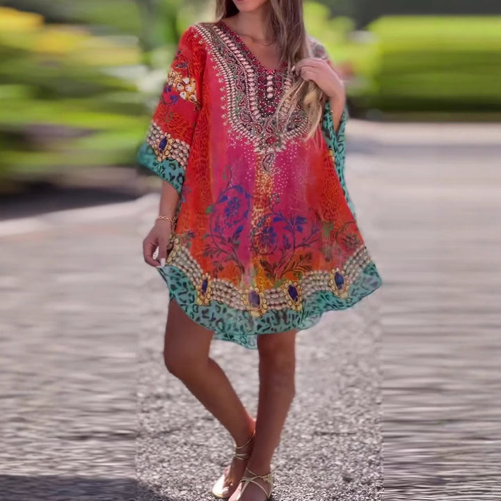 Damen Strandkleid im farbenfrohen Boho-Stil mit verspieltem Design und tiefem V-Ausschnitt Drune