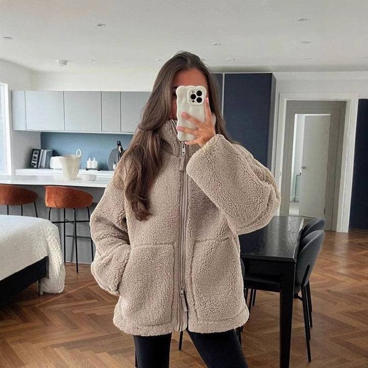 Damen kuschelige Fleecejacke mit hohem Kragen und praktischen Taschen Drune